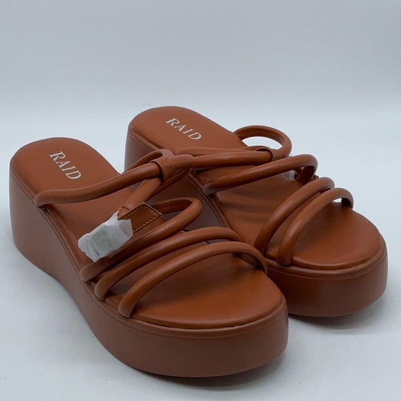 raid | Shoes | Raid Echo Flatform Sandals In Tan | Poshmark